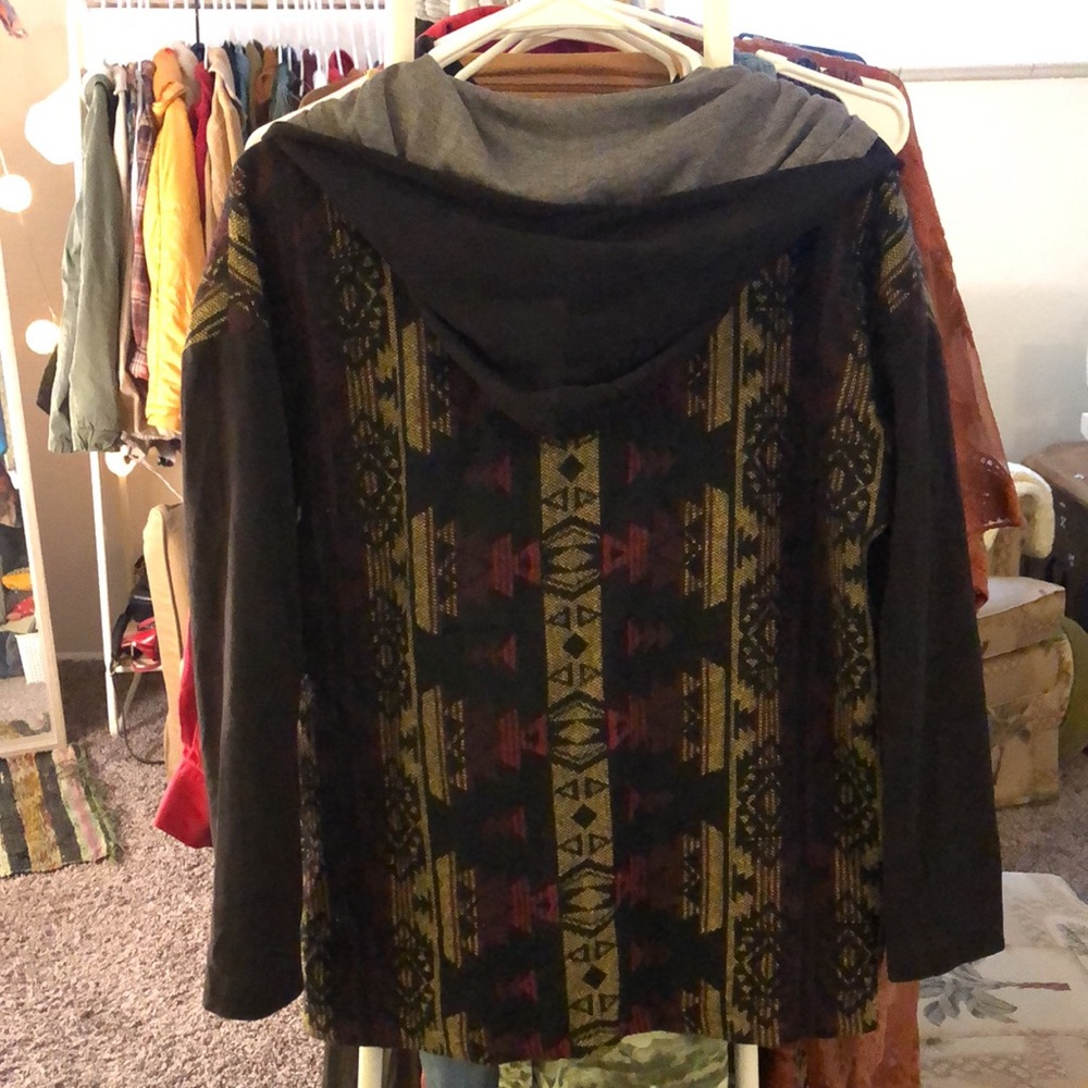 ‘Aztec’ style coat - Picture 2 of 3